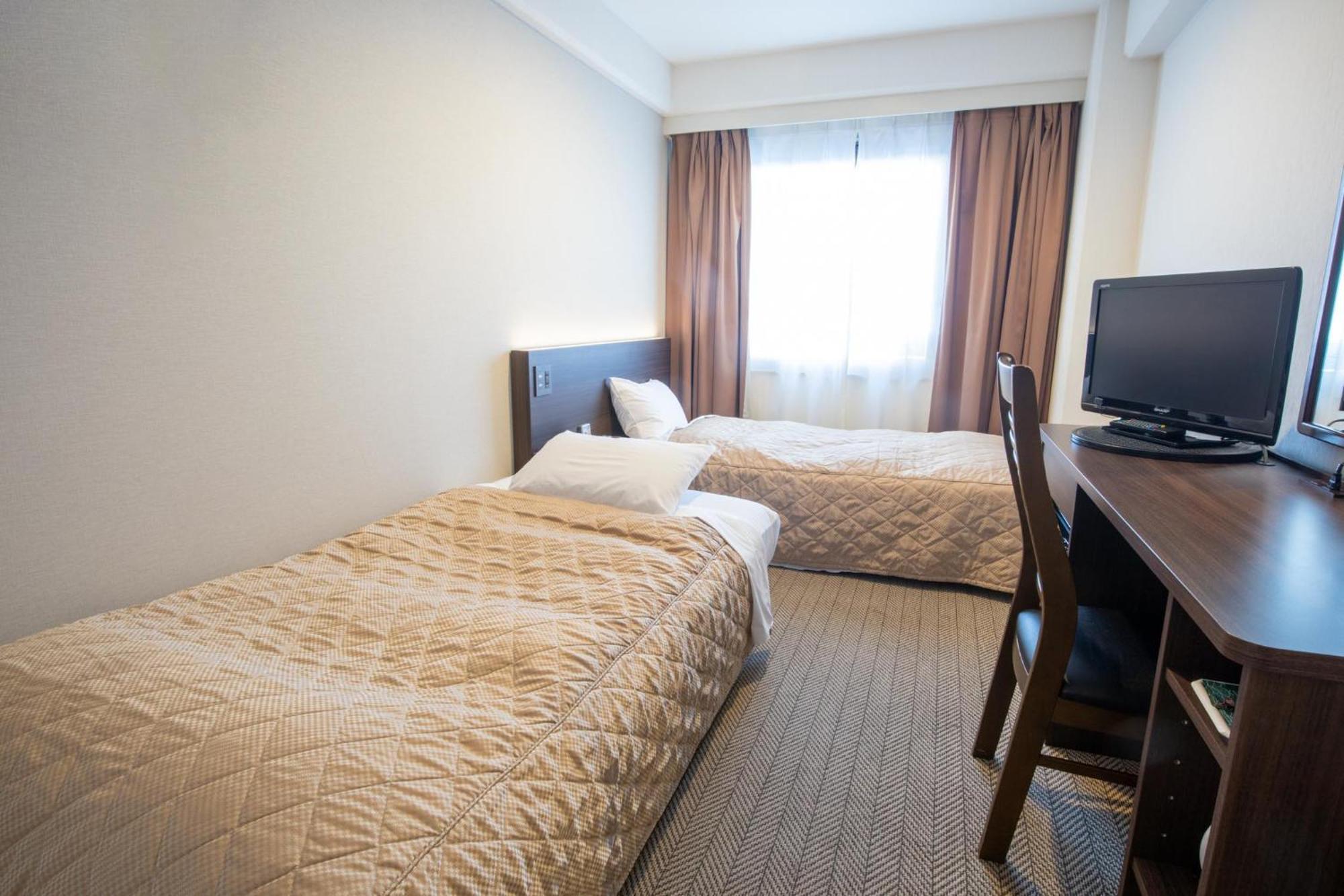 Hotel Aisul Matsuyama Мацуяма Номер фото